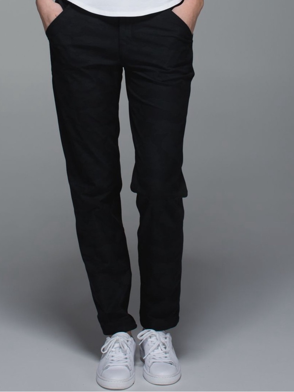 lululemon athletica Lululemon Day Trip Boyfriend Pant 8 Lotus Camo Black Gray